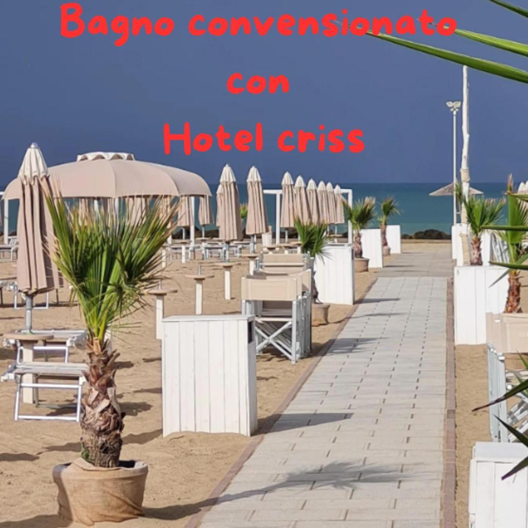 Hotel Criss Rimini Eksteriør bilde